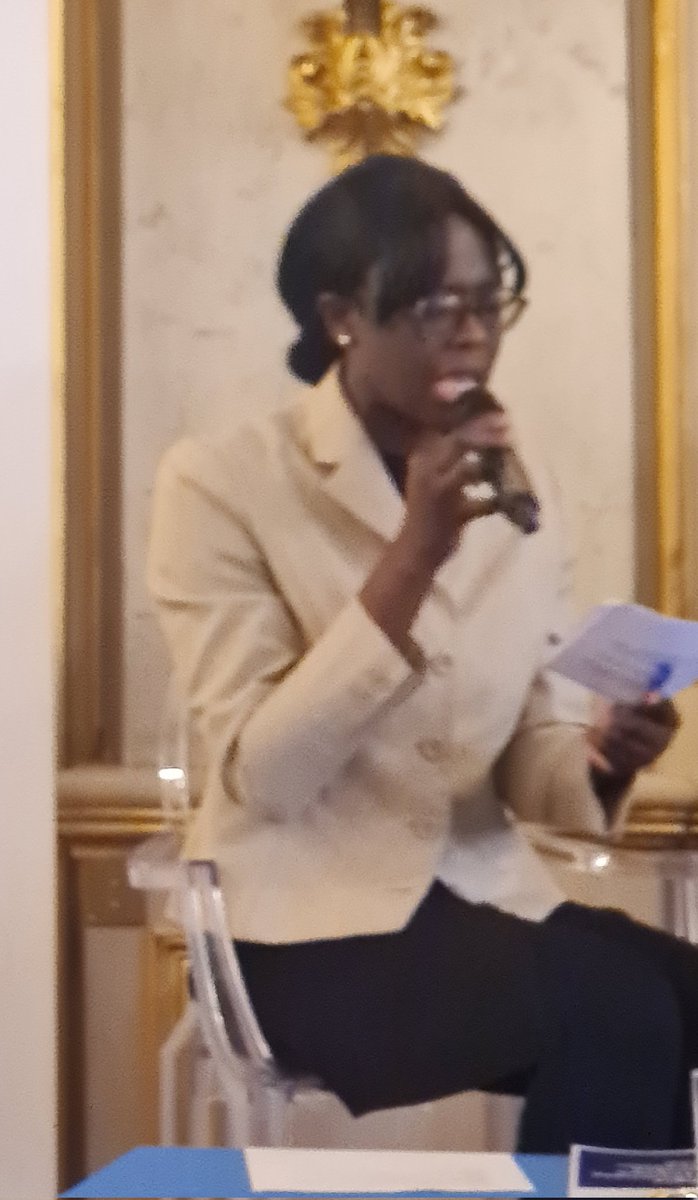 Vanessa Martin (@vanmartin_aea) on Twitter photo Favour Reke <a href="/PlanFrance/">Plan International France</a> raconte la vie des jeunes filles forcées de quitter l'ecole pour le marriage, l'etonnement face à ses excellents résutats car une fille n'a pas à être 1ere de sa classe. "Grâce à l'education je suis devenue adulte et je joue mon rôle de citoyenne" Favour Reke <a href="/PlanFrance/">Plan International France</a> raconte la vie des jeunes filles forcées de quitter l'ecole pour le marriage, l'etonnement face à ses excellents résutats car une fille n'a pas à être 1ere de sa classe. "Grâce à l'education je suis devenue adulte et je joue mon rôle de citoyenne"