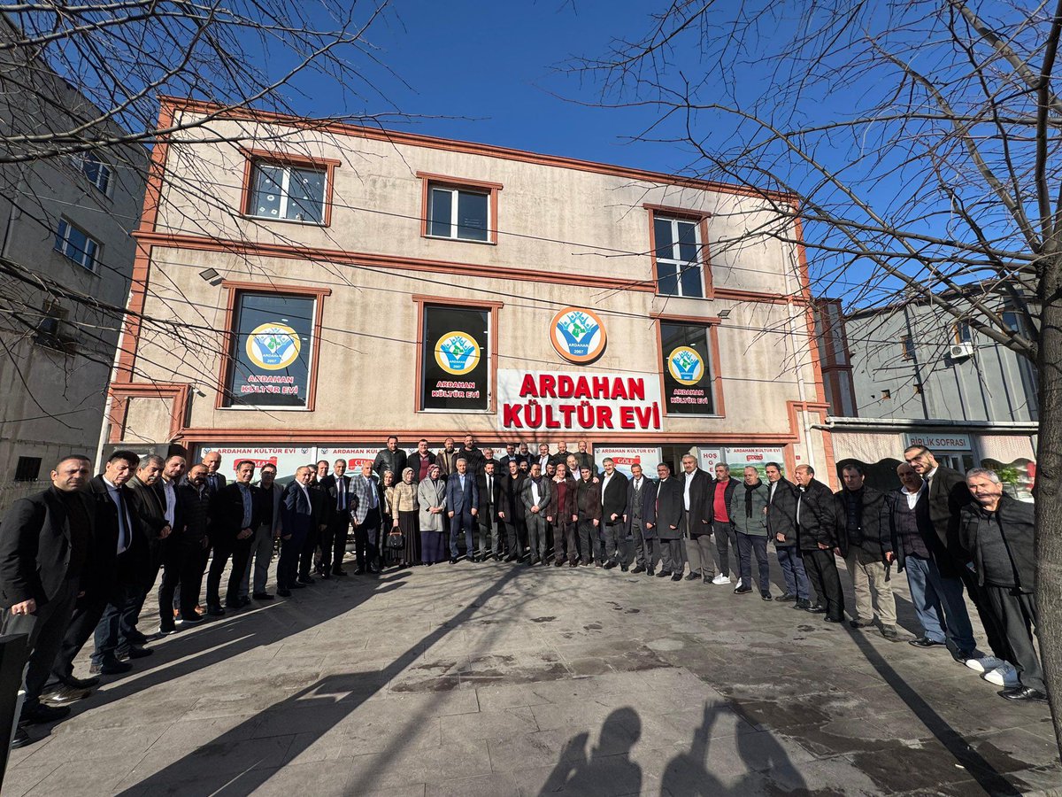 akgencesenyurtt's tweet photo. Ardahan Kültür Evinin organize etmiş olduğu kahvaltı programına, İlçe Başkanımız Sayın @togaycoban75 , Kadın Kolları Başkanımız Sayın @YldrmHarika , Gençlik Kolları Başkanımız Sayın @msaygultr ve teşkilat mensuplarımız ile katılım sağladık.

Nazik davetleri ve misafirverperlikleri için Ardahan Kültür Evi Başkanı Sayın Efrail Çiftçi ve ekibine teşekkür ederiz.