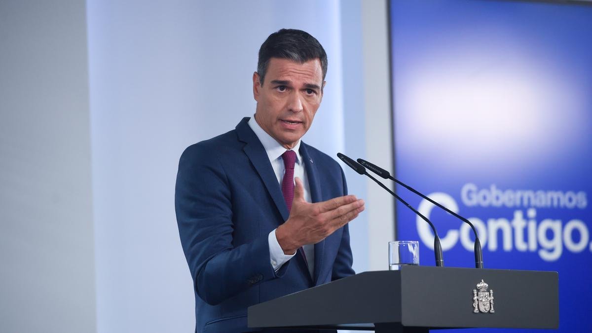 Encuestando's tweet photo. 📊 ¿Consideras a Pedro Sánchez un buen Presidente para España?
 
🔄 SÍ
❤️ NO https://t.co/8VzUT3G09J