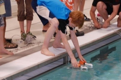 SmistNy's tweet photo. SeaPerch Underwater Robotics Starts Next Week - https://t.co/x4UpNZghA1 https://t.co/wbo0meeH1R