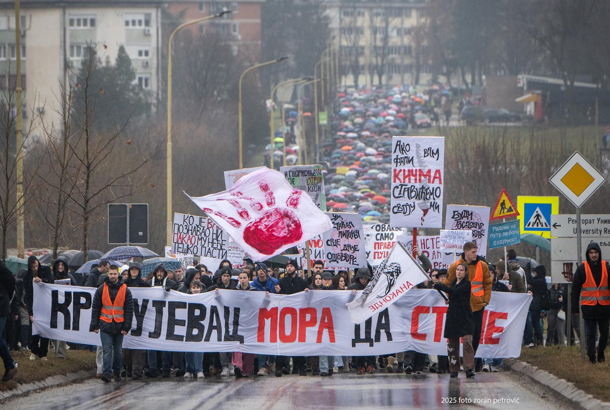 KgNikola's tweet photo. Kragujevac je stao!!! https://t.co/akiqGSD79l