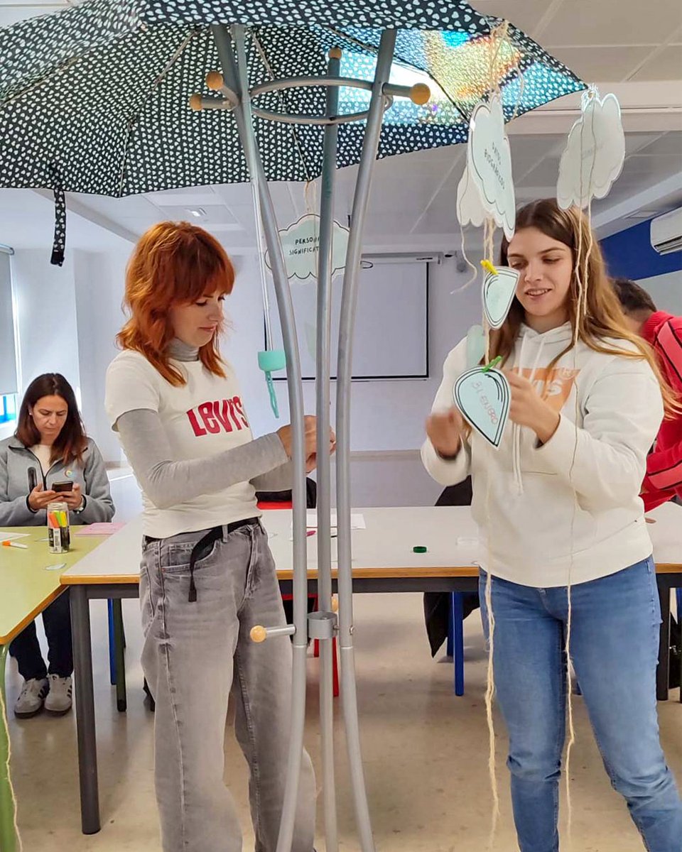 📍Hoy, en #FdMA_CV ha tenido lugar una jornada de formación con las nuevas personas contratadas.
🌟 Un espacio para conocer más la #FdMA y las Salesianas, descubrir su misión, su estilo educativo y los proyectos sociales presentes en otras delegaciones.
#Confía