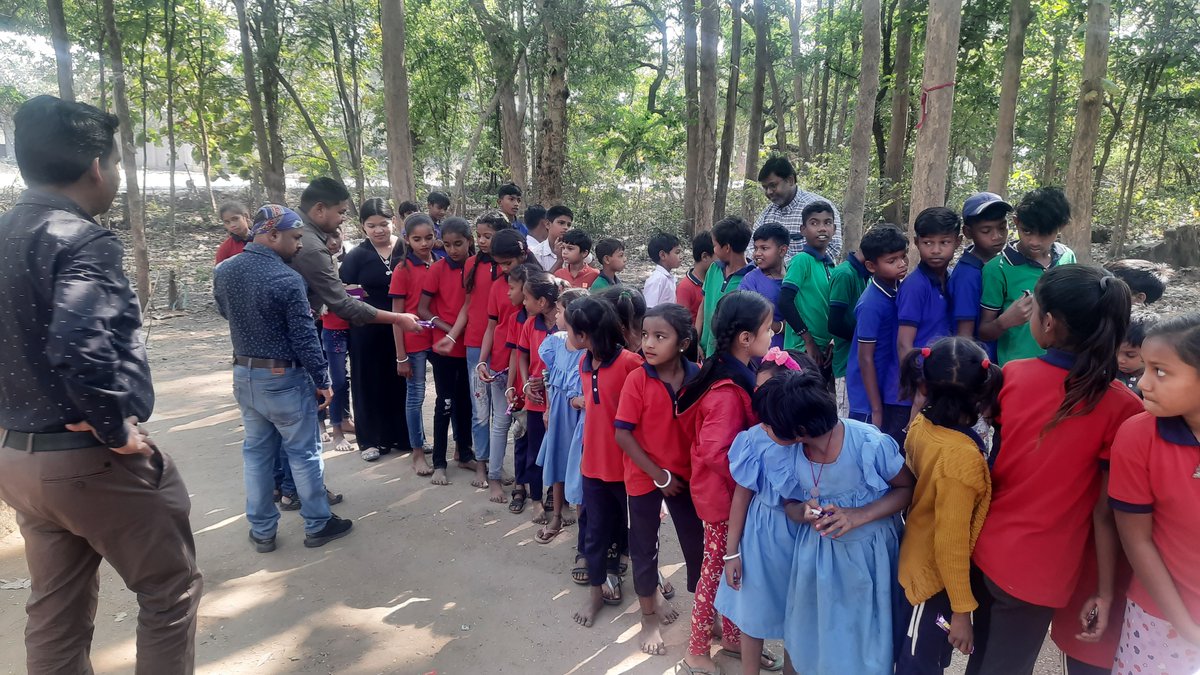 OPTRA_OPTCL's tweet photo. On the occasion of the Silver Jubilee Anniversary of  OPTRA on 23rd January  2025, various social activities were conducted across different regions of Odisha.  #socialactivies @CMO_Odisha @KVSinghDeo1 @EnergyOdisha @SecyChief https://t.co/6MZQZywX9C