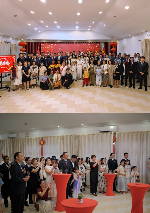 ChineseAmb_GM's tweet photo. I spent an unforgettable night with the overseas Chinese in The Gambia. We gathered together, chatting and watching performances, jointly celebrating the upcoming Spring Festival (Chinese Lunar New Year) in 2025. Wish all the Chinese and Gambian friends a happy Chinese New Year！ https://t.co/ECgmY50ooc