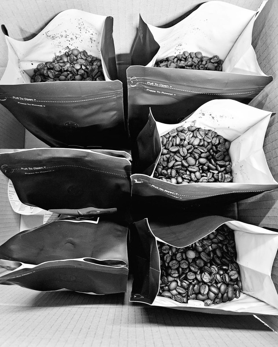 WRRoasters's tweet image. Mama always said life was like a box of...coffee beans? 😆

#calderdale #halifax #coffeetime #coffee #coffeelife #coffeelovers #coffeevideos #coffeeholic #coffeeaddict