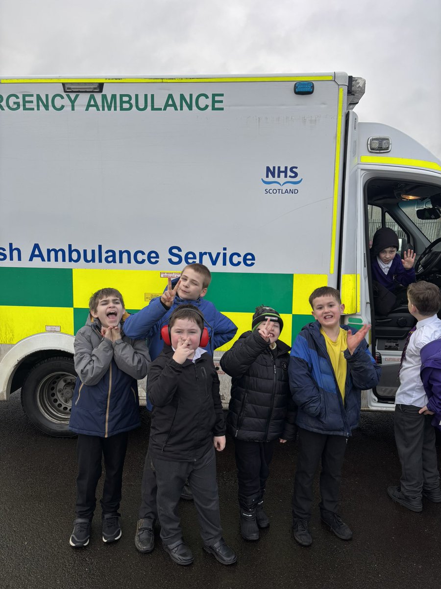 MissCarbery tweet media