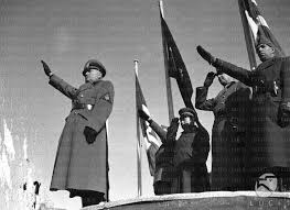 MaArquerosValer's tweet photo. @elonmusk FROM ITALY..SURPRISES THE WORLD!..The incongruity OF ELON MUSK...HIS NAZIST... GREETING A Roman greeting from Benito Mussolini. https://t.co/LPvzMVoOZE