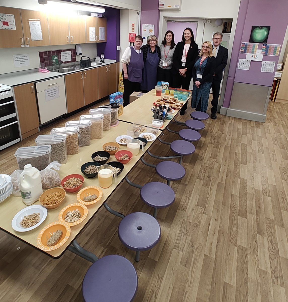 Jess4Lowestoft's tweet photo. Great to visit Northfield St Nicholas Primary Academy in Lowestoft this morning and see the fantastic work of @magic_breakfast. Wonderful to see kids enjoying themselves while getting the energy they need for school.

Check out @UKLabour's Plan for Breakfast Clubs here 👇 https://t.co/cSoqUd1Gq0