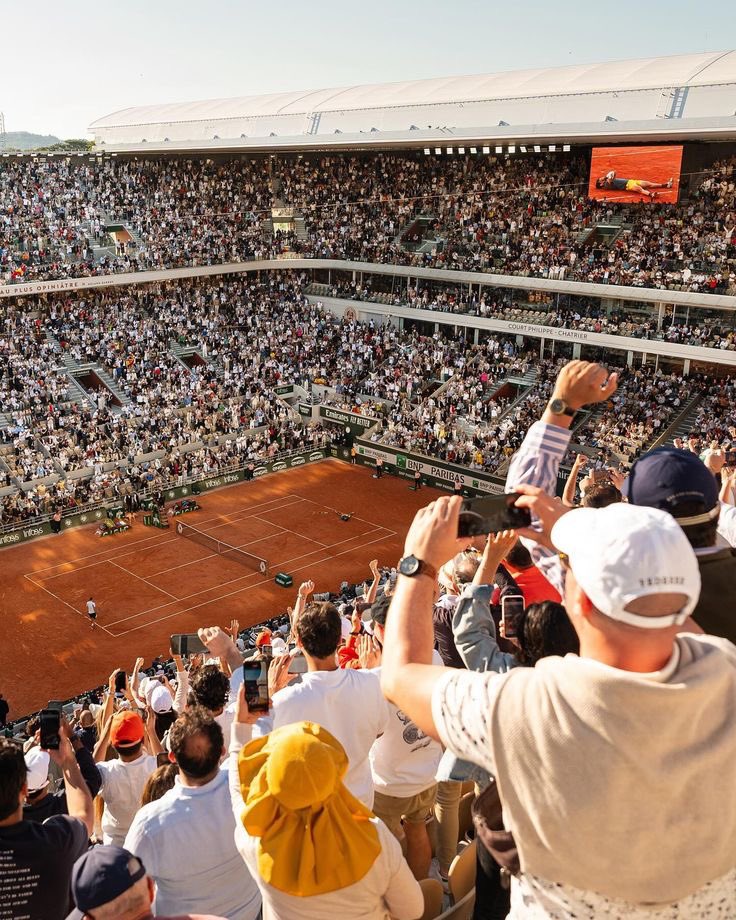 taacaraz's tweet photo. thinking about RG 2024 🕊️ https://t.co/hsLnFXXvre