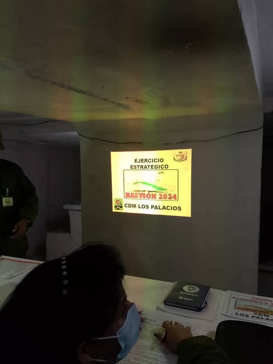 Preparados y alertas los 365 días del año,nuestras conquistas nada ni nadie nos la quitarán .