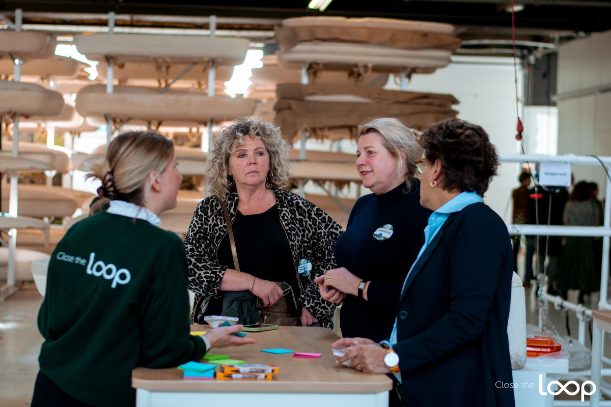 29 januari spreken wij op de ondernemersavond van Funeral Care! Tijdens deze avond leer je meer over onze paddenstoelen producten, het organiseren van een écht duurzame uitvaart en we delen onze visie op hoe we samen de overgang naar een groenere uitvaartbranche kunnen maken. 🌱