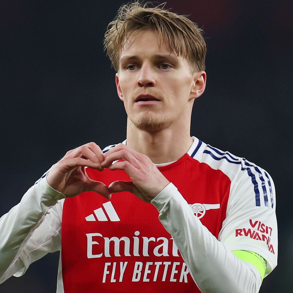 DailyAFC tweet media