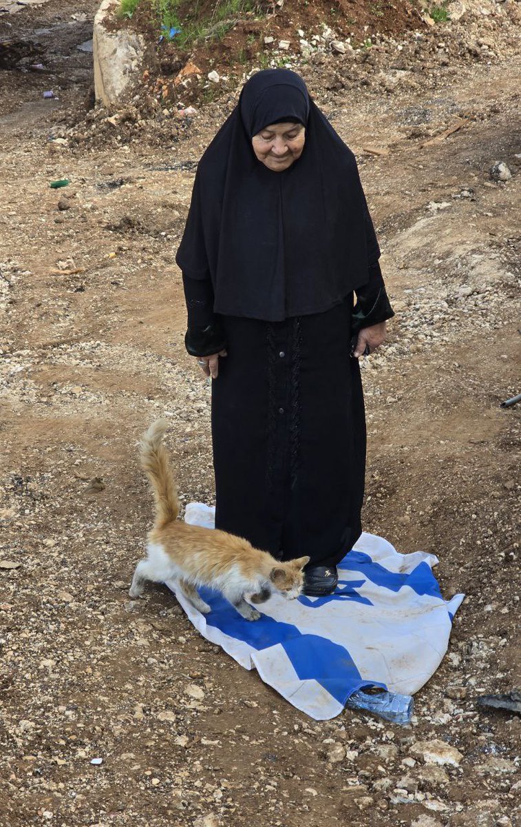 trhxianl's tweet photo. Al Khiam, Jabal ‘Amel El Sayed Hassan (South Lebanon) today (Photo: Ali Shoeib) https://t.co/5uWnqbL7dL