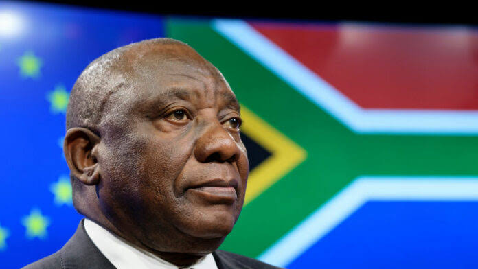 Afrique du Sud : Le président Ramaphosa légalise les expropriations sans aucune compensation
 fdesouche.com/2025/01/24/afr…