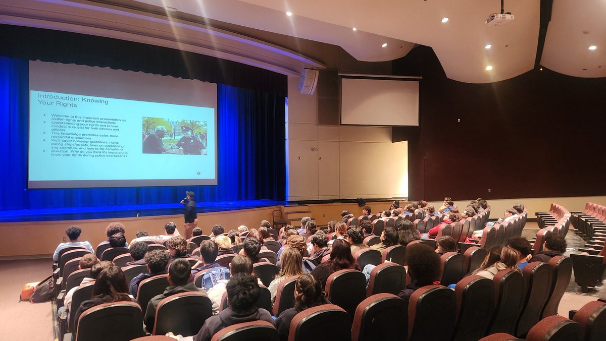 ✨ Spotlight alert! ✨

Let’s give a big round of applause to the Seniors of CHS for achieving an incredible milestone! On 01/23/2025, 368 High School Seniors proudly completed their graduation requirement and earned their Interaction with a Peace Officer Certification! 👮🏽‍♀️🚔