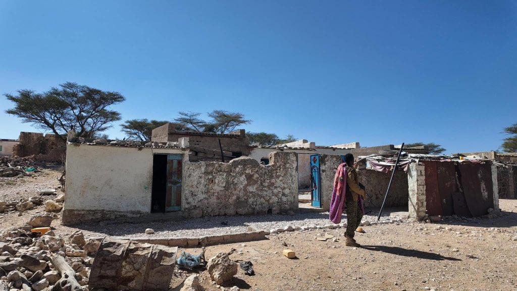 I send my congratulations and appreciation to the Puntland Counter-Terrorism Forces for their great victories in the fight against the Daesh extremists, most recently the liberation of the #Tuurmasaale area.

We stand with the brave Puntland Defense Forces.

Victory, Insha’Allah!