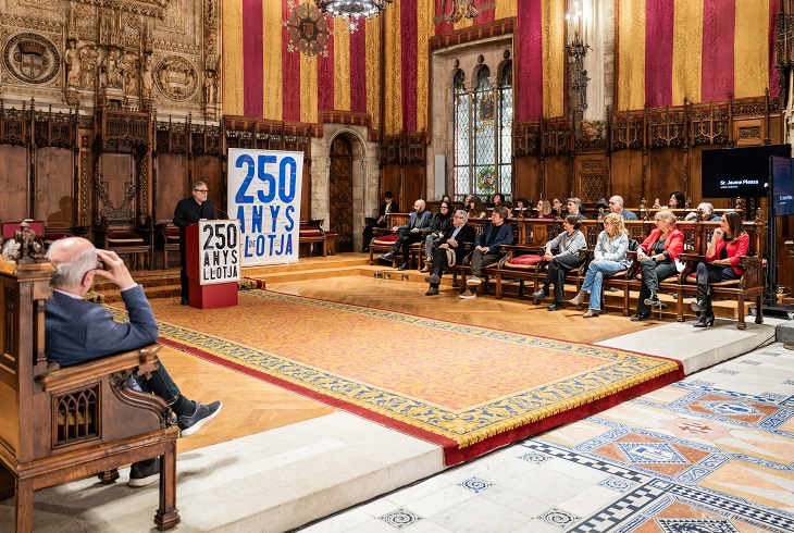 consorciedubcn's tweet photo. 🎂L'@EscolaLlotja celebra l'acte central del 250è aniversari.

✨El centre d’art i disseny més antic de l’Estat espanyol ha estat un motor d’innovació i un referent educatiu i cultural que ha sabut adaptar-se als temps i ha format generacions d'artistes. 

https://t.co/2djB6FpIGF https://t.co/bMx8ixPomE