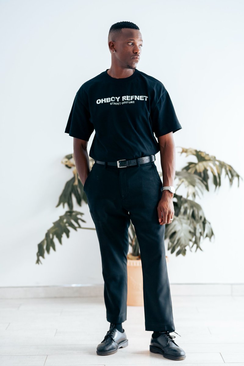 ohboyrefnet's tweet photo. Welcome to my house "Refnet Studios"🤲🏾
Please show some love and appreciation👏🏾

Up first i presnt to you 'Creative Director'💆🏾‍♂️
My message to you is simple, Remember you are free!🥂and YOU are the creative director of your own life!!🔥
Pre order now 56974001
Availble Shipa in FEB https://t.co/m960t4pqua