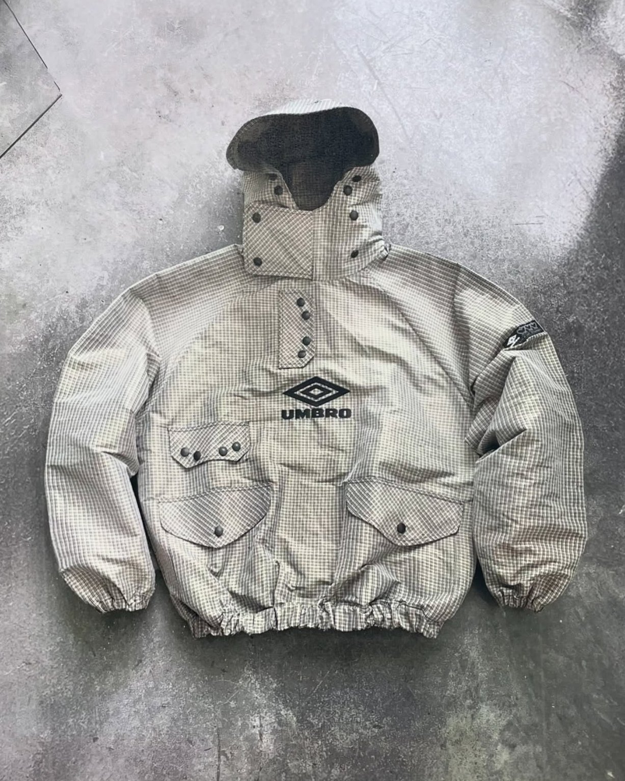 ポムポム ユナイテッド バイ フィットネス シームレス クロップトップ