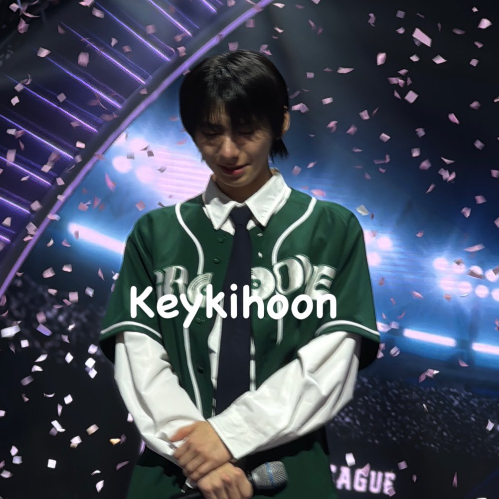 my baby 😭 

#유니버스리그 #universeleague