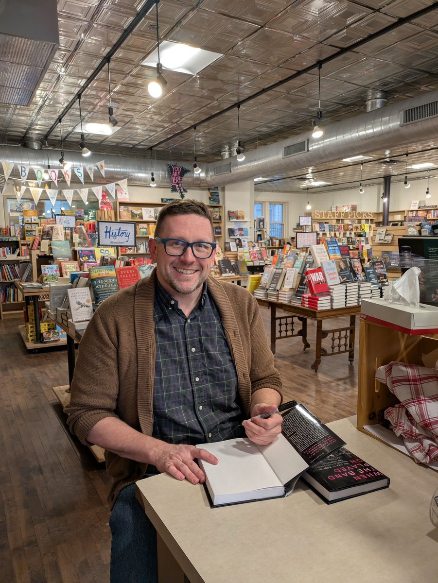 Chicago Review Press tweet media