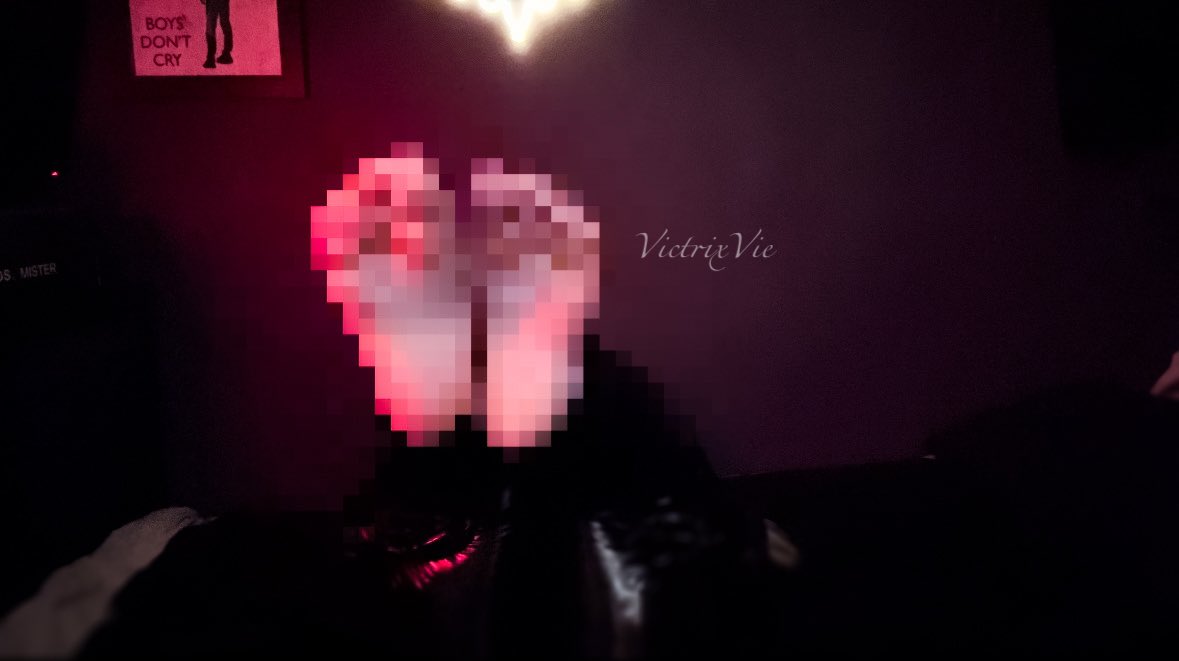 VictrixVie tweet picture
