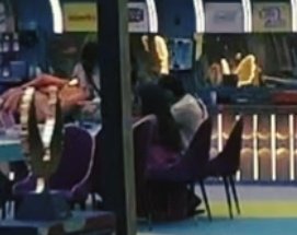 raghuheree's tweet photo. I really hope in tomorrow's Eps they'll telecast their night Convo🧿❤️
(Friday's)
If they didn't then i got you this, i really hope these pictures are not last telecasted moments of their night
convo!!🫰🥹
#BBK11 #Trvikram #Bhavya #Trivya https://t.co/z8uiC3CkDq