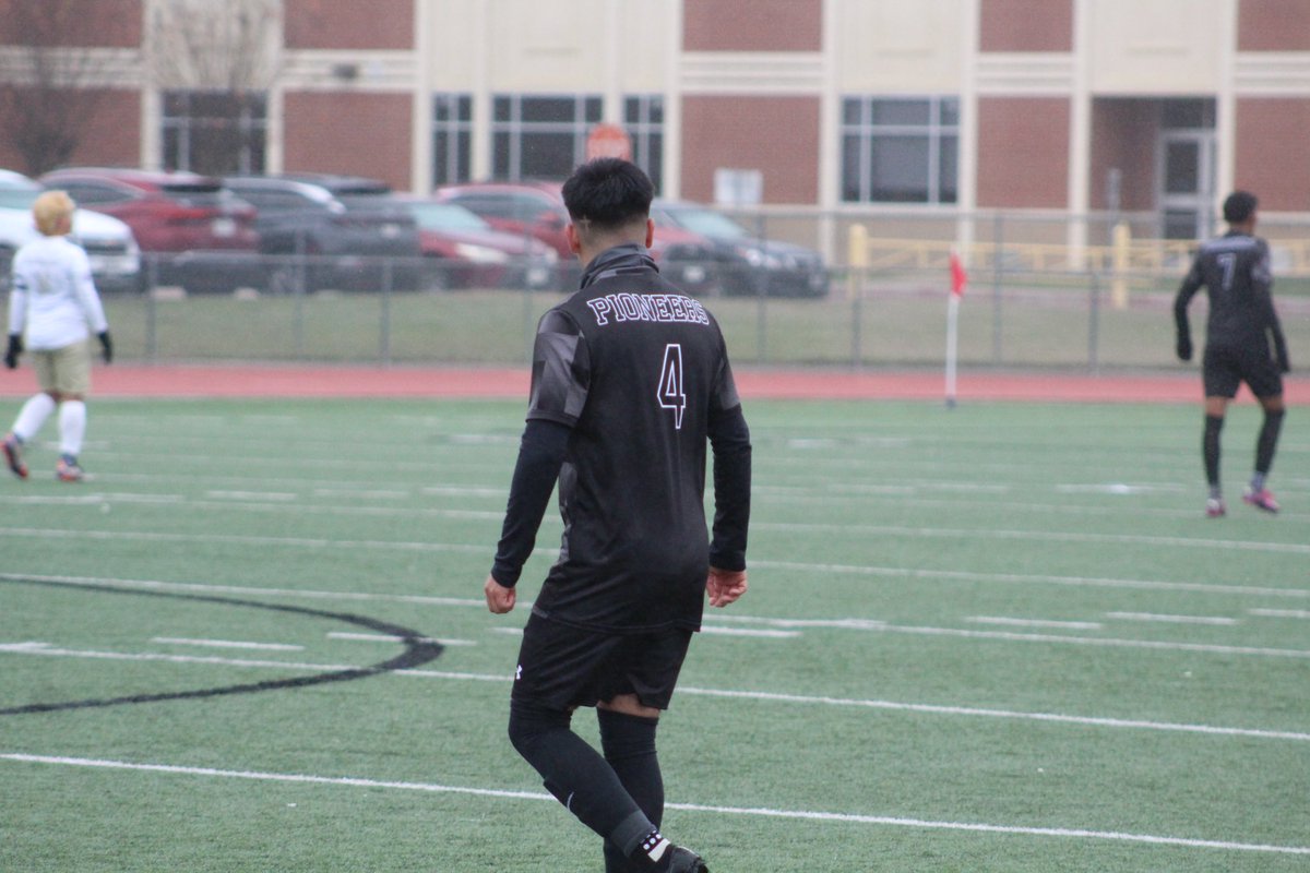 Today is my last first game of my high school career thankful for the memories created all my 4 years on varsity and the road to playoffs starts now!We going to shock everyone 💪🏽😎
<a href="/IC_PioneersMSoc/">Iowa Colony Mens Soccer</a> <a href="/Jakedowling4/">Jake Dowling</a>