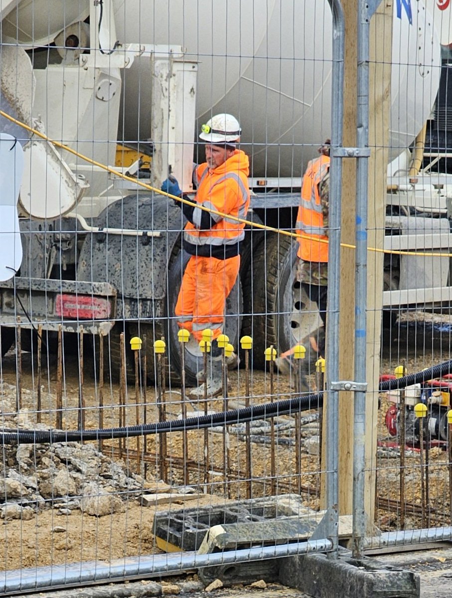 HivizScruffs's tweet image. ##buckbootz #mud #hiviz #tradies