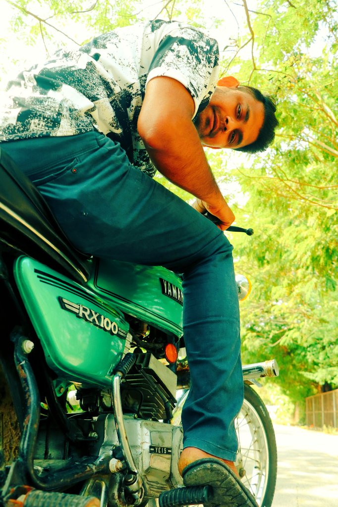 chand39184's tweet image. #yamha rx100.. new Lunch...