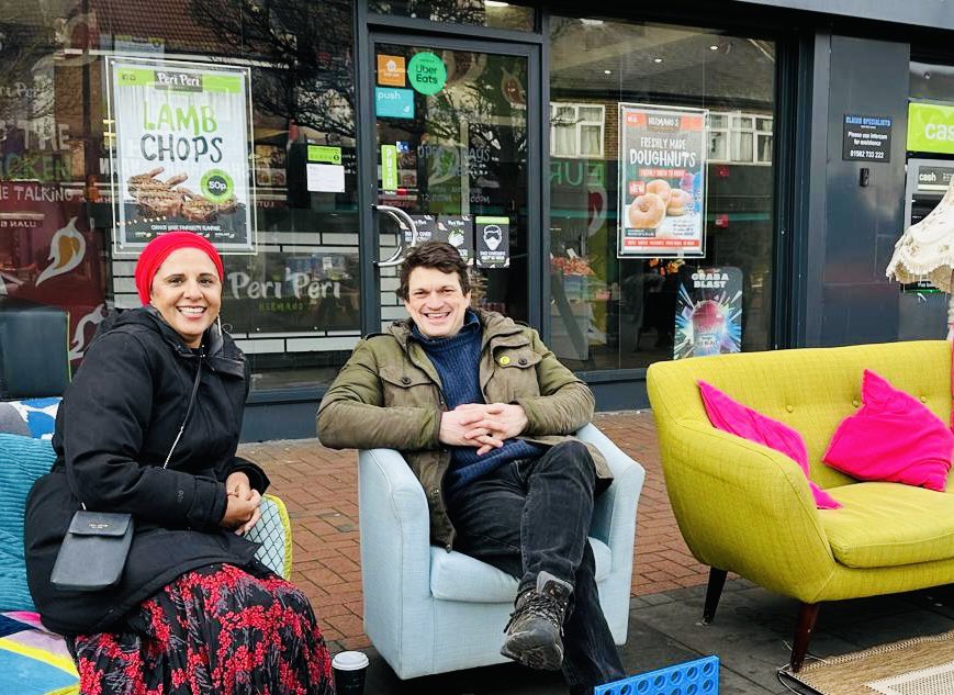 Maff Potts (@maffpotts) on Twitter photo Loved #BuryPark in #Luton this wk when popped up a #publiclivingroom on their pavement with powerhouse of positivity @RaineyPhyl🙌💛 Made to feel so welcome by local community tho most folk wanted to buy our furniture. Also met <a href="/irfan_fozia/">Fozia Irfan</a> & had the BEST food! #WeAreCamerados Loved #BuryPark in #Luton this wk when popped up a #publiclivingroom on their pavement with powerhouse of positivity @RaineyPhyl🙌💛 Made to feel so welcome by local community tho most folk wanted to buy our furniture. Also met <a href="/irfan_fozia/">Fozia Irfan</a> & had the BEST food! #WeAreCamerados