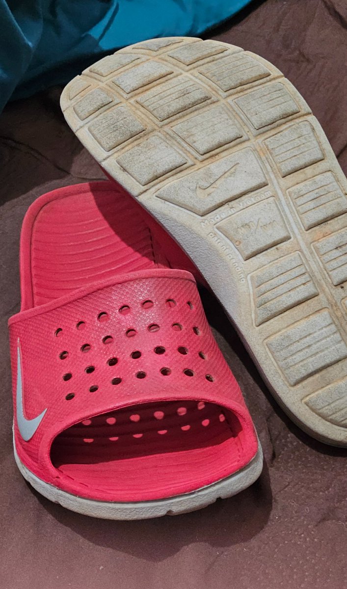 testandoumnome's tweet photo. #slidesporn #nikesolarsoft #10US https://t.co/eHf82wAJve