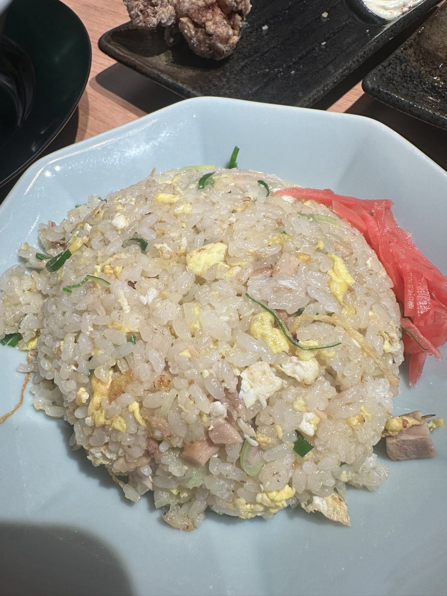 noguriiii's tweet photo. まさみちゃんが『日本のラーメンそのものだよ』と教えてくれて、ハマって今週2回も行った🍜
麺の硬さ、背脂の量も選べて完全日本式🇯🇵
唐揚げも片栗粉で揚げてて日本の家庭の味🇯🇵キリンも進む🍻

마치다쇼텐 마리오아울렛 본점
서울 금천구 벚꽃로 266 마리오아울렛 3관 12층
https://t.co/6ey7Tla18J https://t.co/ScILd8auwW