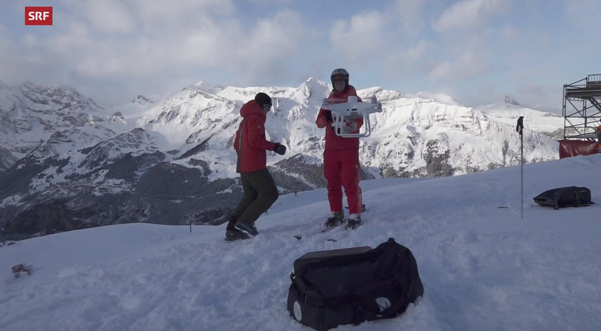 romeoch's tweet photo. Drones &amp; AI in @fisalpine ski racing; not only finding the most optimal line, but also improving safety. @swissskiteam leading the way. Mapping the race by drone, using AI by @FH_Graubuenden. Fascinating!  #UAVsForGood https://t.co/bGT4wQswrF https://t.co/CX04uUpSQK