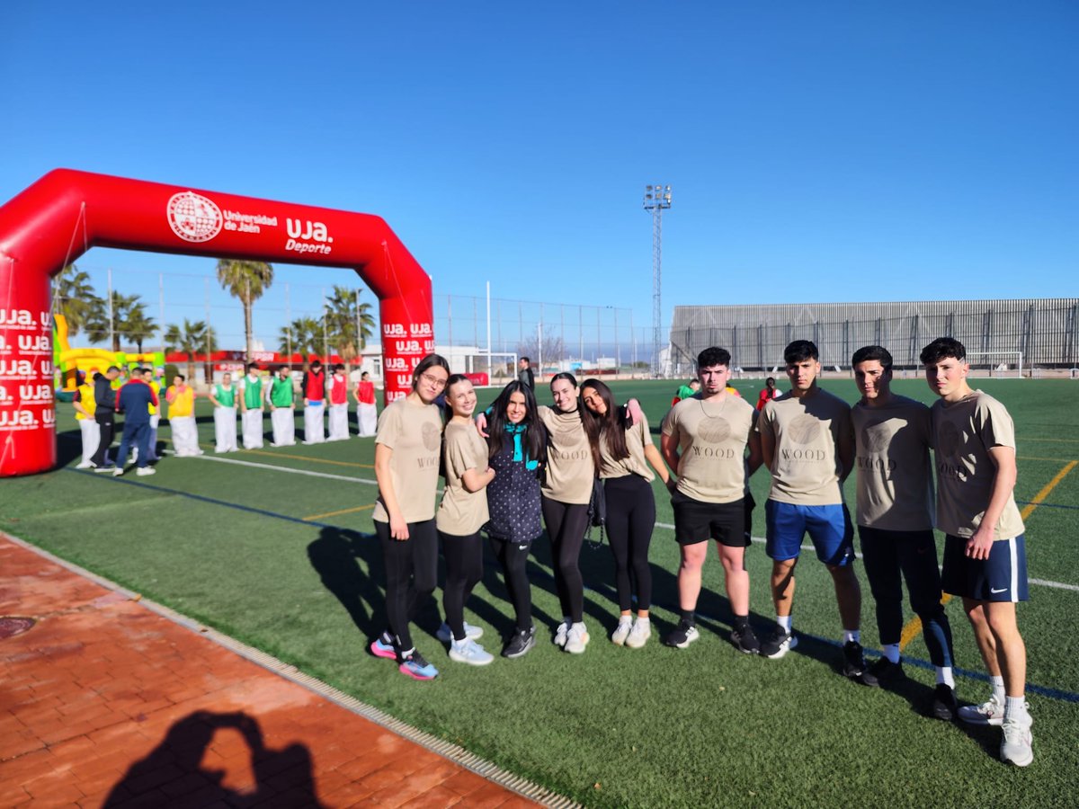 Subcampeón de tenis de mesa y buenos puestos en Desafío UJA y ajedrez