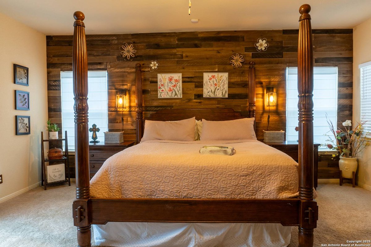 AMRGrouptx's tweet photo. Listing Address: 9223 SAUCEDO DR, Helotes, TX 78023-4529
Listing Price: $654,999
Schedule a showing and request more information here: https://t.co/ROpiQE367s https://t.co/yJ8QWc7Xkx