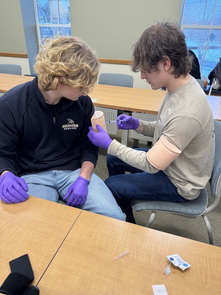 GSTBOCES's tweet photo. Students from the Coopers and Bush New Visions Health classes came together at Elmira College to practice IM injections, learn about intravenous access and ports, and tour the Elmira College Nursing Program simulation labs! #GSTBOCEScollaboration #PROUDTOBEGST https://t.co/97QgsA0hDq