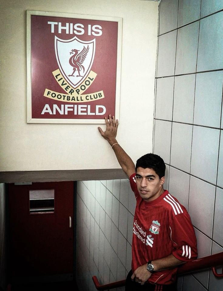 KitLegacy's tweet image. Happy birthday Luis Suárez. 🔫🇺🇾