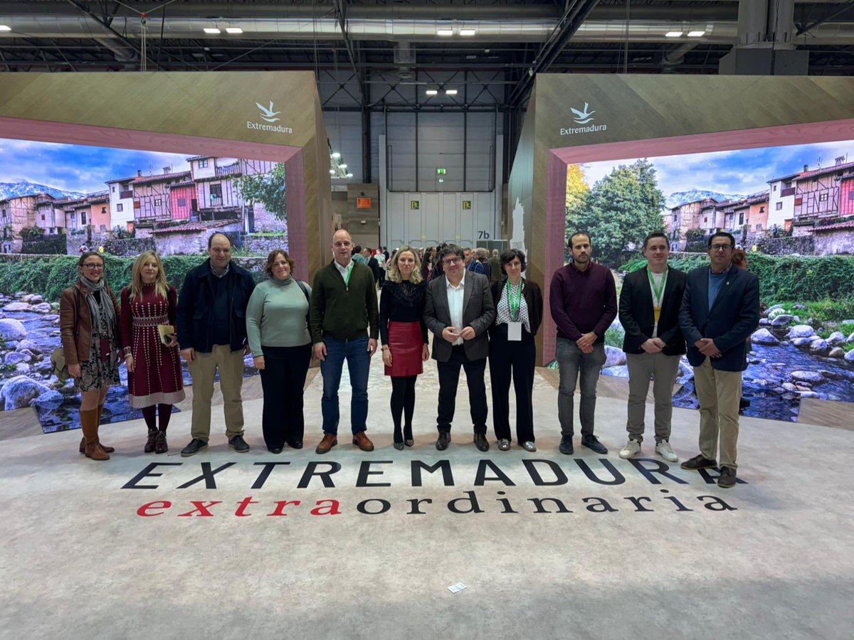 Bidasoaactiva's tweet photo. Bidasoa eskualdeak FITUR Turismo Azoka bere ondare kulturala eta historikoa erakutsi du

Irún ha presentado el proyecto de recuperación de las termas romanas de Oiasso, mientras que Hondarribia ha presidido la reunión de socios de la Red de Villas Medievales https://t.co/Zi4vz1F5oP