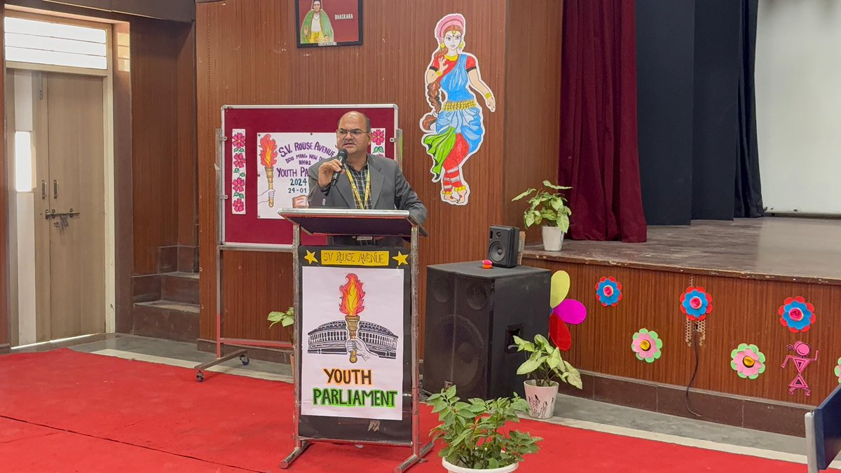 mpa_india's tweet photo. Students of Sarvodaya Vidyalaya, Rouse Avenue,  New Delhi showcased the Youth Parliament sitting during evaluation of the 57th Youth Parliament Competition, 2024-25 for  Delhi Schools today.
#NYPS https://t.co/RtaS5q32d2