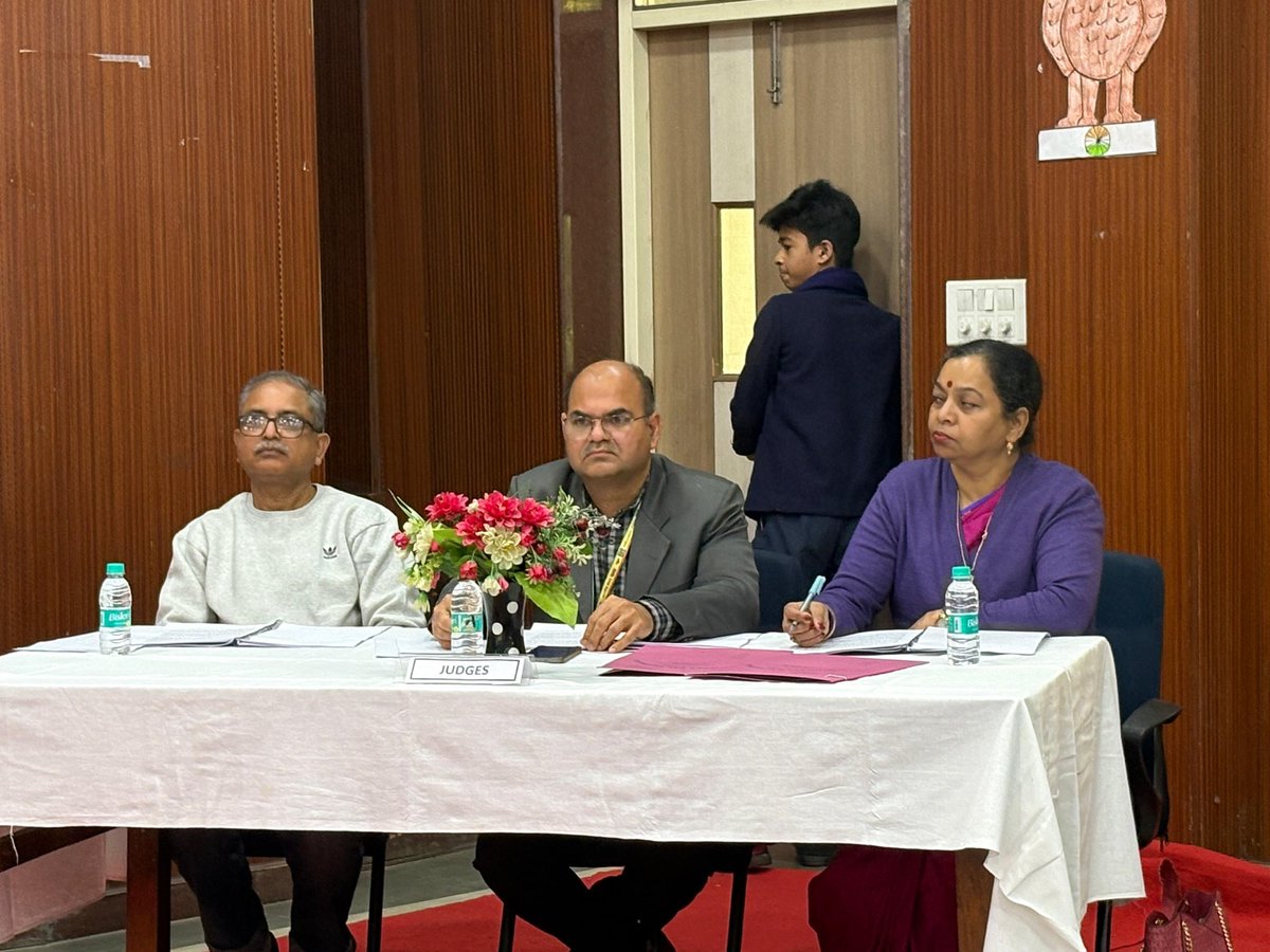 mpa_india's tweet photo. Students of Sarvodaya Vidyalaya, Rouse Avenue,  New Delhi showcased the Youth Parliament sitting during evaluation of the 57th Youth Parliament Competition, 2024-25 for  Delhi Schools today.
#NYPS https://t.co/RtaS5q32d2