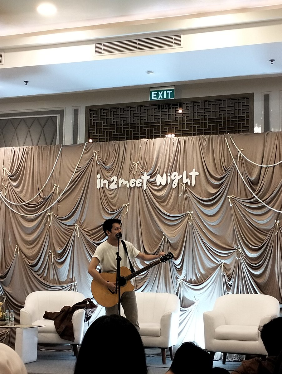 salshinee_'s tweet photo. Finally sepenuh hati versi acoustic ku denger langsung🥹🫶🏻 https://t.co/w2yVti71mi