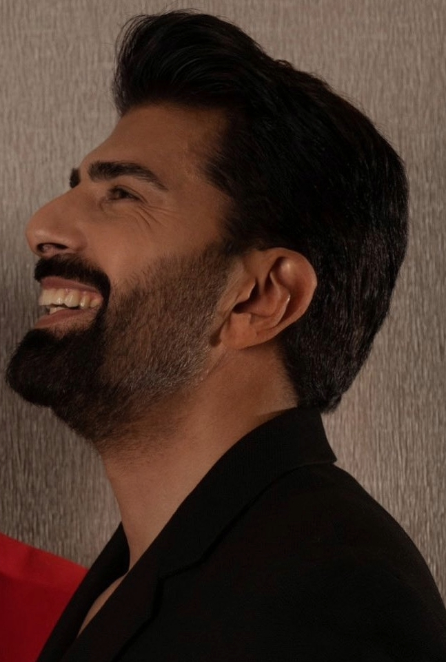 sen hep gülümse ki yüreğinin güzelliği gülüşlerinde canlansın

Orhun #Orhun
CenkTorun #CenkTorun