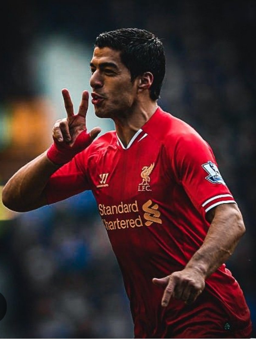AdamBateman20's tweet photo. @LFC @LuisSuarez9 Happy birthday 'El Pistolero'✌❤ https://t.co/0Ixk37TBnA