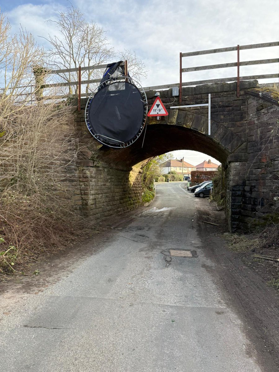 It's usually lorries we worry about hitting rail bridges. 😡 

PLEASE tie down trampolines and garden furniture if you live near the railway. They can blow onto lines and cause even more disruption to train services.

Just imagine this flying towards a train.

#StormÉowyn #Wind
