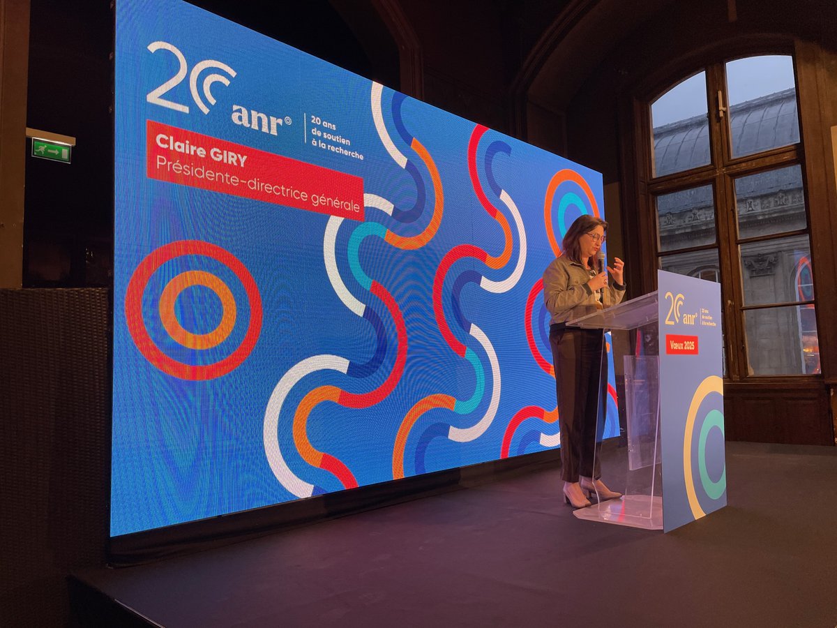 FormulMagique's tweet photo. Merci à l'@AgenceRecherche d'avoir confié à @FormulMagique l'organisation de sa cérémonie des Vœux 2025 hier au @LeCnam pour un moment convivial autour de la galette des rois après une visite guidée du musée des Arts et Métiers. https://t.co/aPDnJ2oOmY