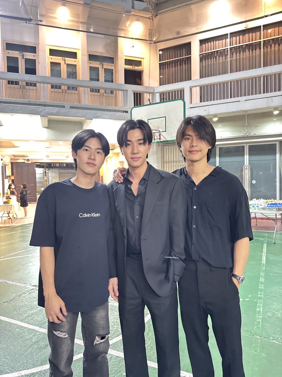 ohmpawatt's tweet photo. รักมึงมาก กูอยู่ตรงนี้ข้างๆมึงเสมอไอเพิท @perthppe มึงด้วย @ppromxx_ 🖤 https://t.co/u0RLNXYyIs