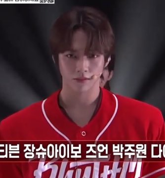 JLSUPREMACY_'s tweet photo. HE LOOKS SO DANM HOT HERE

UNS10PPABLE JL
#제이엘 #유니버스리그
#UniverseLeague #TheFinalRhythm https://t.co/q3ixYs0ctG