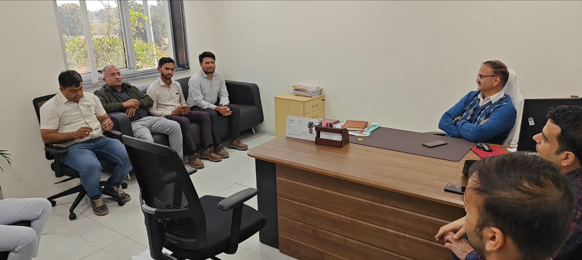 anilmpimple's tweet photo. Spent some time with my team of automation for Nano Fertilisers in my office yesterday. 

Successful accomplishment of automation of the Nano fertilizer projects was only possible with their whole hearted contribution!

I am proud of my wonderful team! 

Kudos to them!👍 https://t.co/ikQyTSp8zy