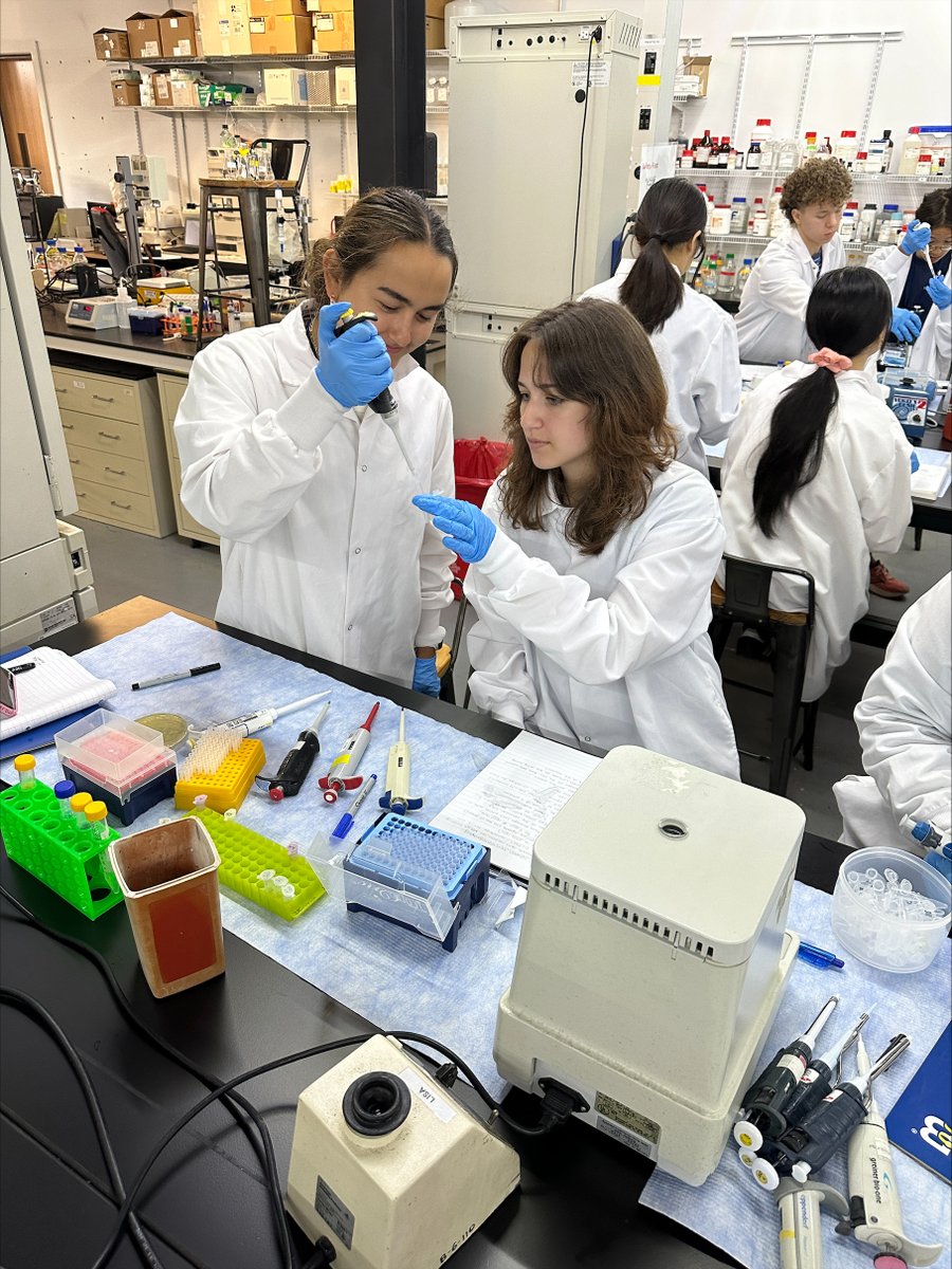 BiotechnologyPa's tweet photo. Happy #InternationalDayOfEducation! 

We are committed to fostering a culture of learning and development, empowering the next generation of scientists, innovators and problem-solvers!  

Learn more: https://t.co/agvnKU0tcv https://t.co/A6gfrOYvUt